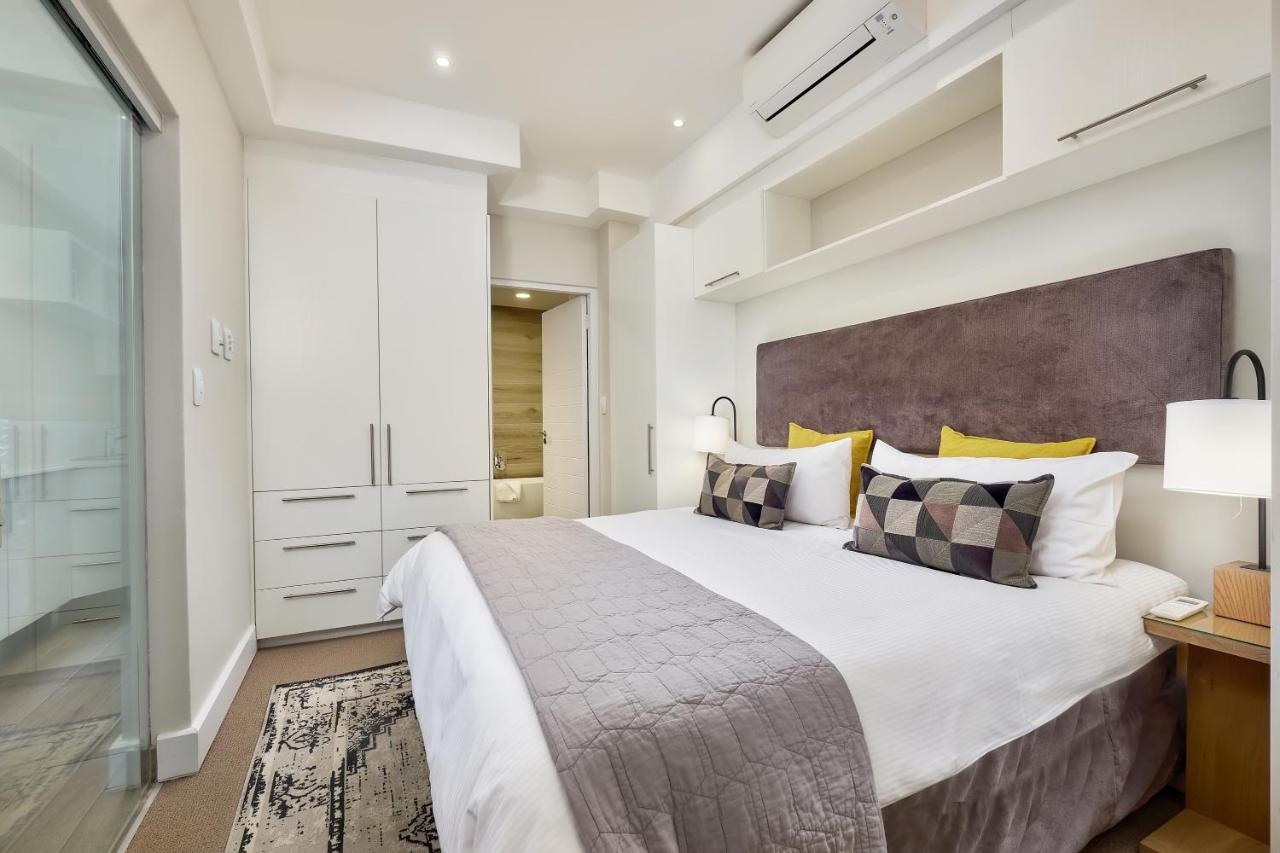 The Regency Apartment Hotel Menlyn Pretoria Luaran gambar