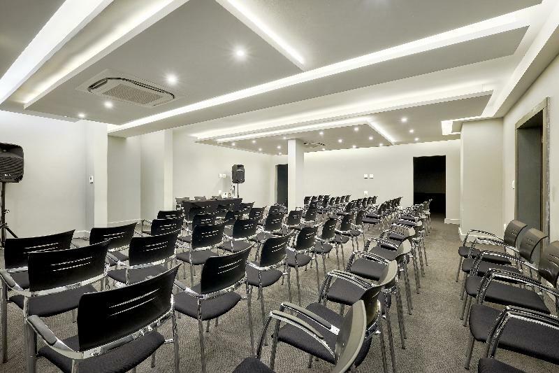 The Regency Apartment Hotel Menlyn Pretoria Luaran gambar