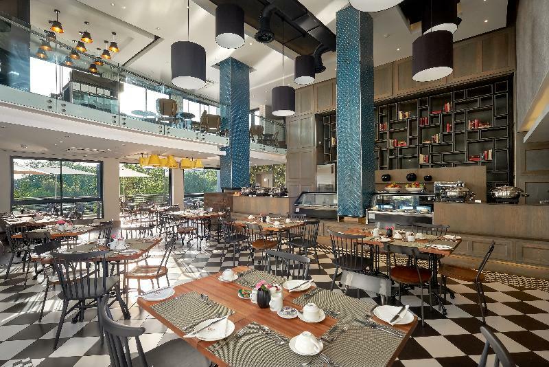The Regency Apartment Hotel Menlyn Pretoria Luaran gambar