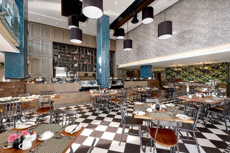 The Regency Apartment Hotel Menlyn Pretoria Luaran gambar